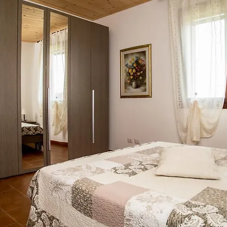 Apartment Rosanna House In Bombarde